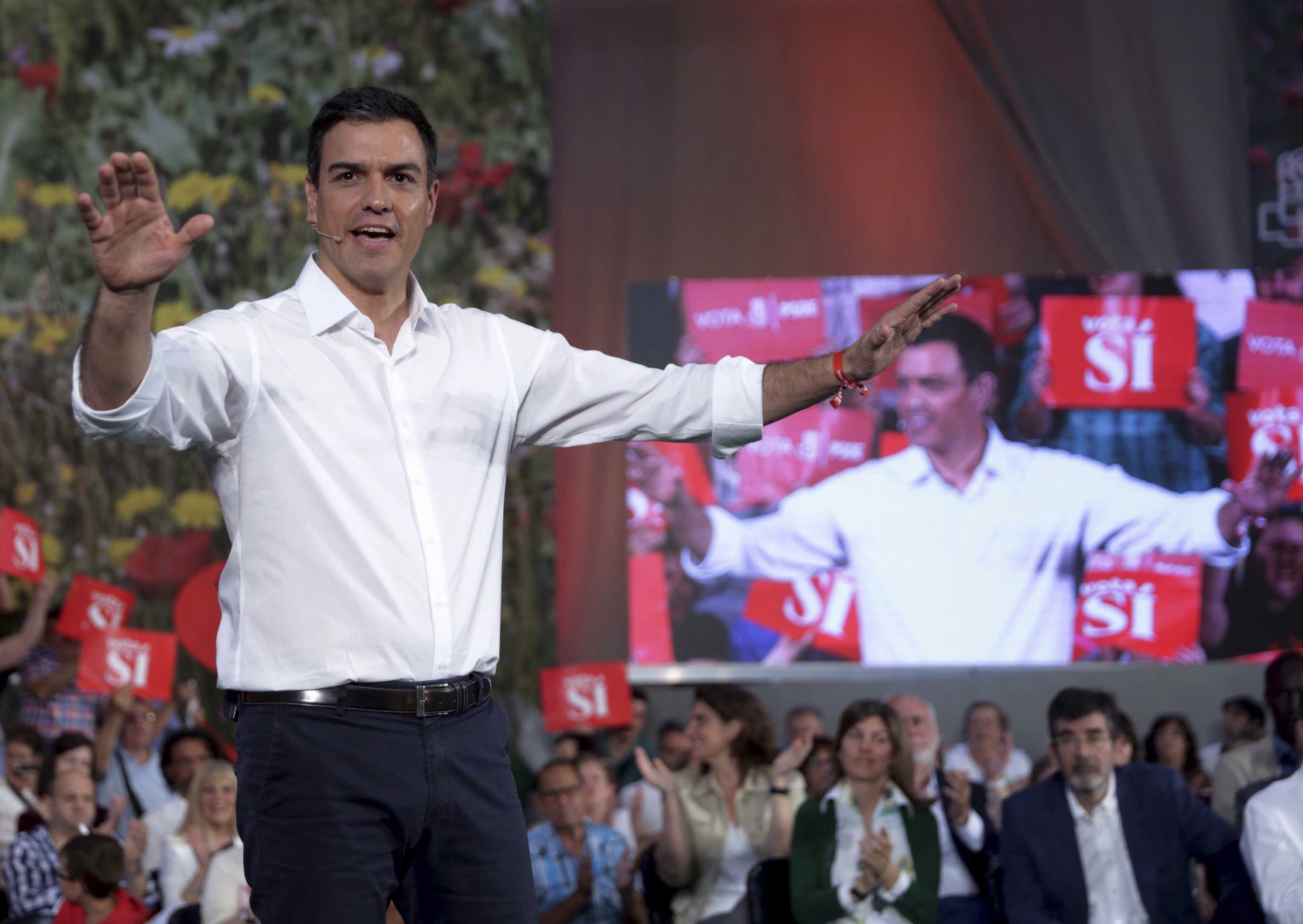 El candidato del PSOE a la Presidencia del Gobierno Pedro Sánchez, ayer en Zaragoza.