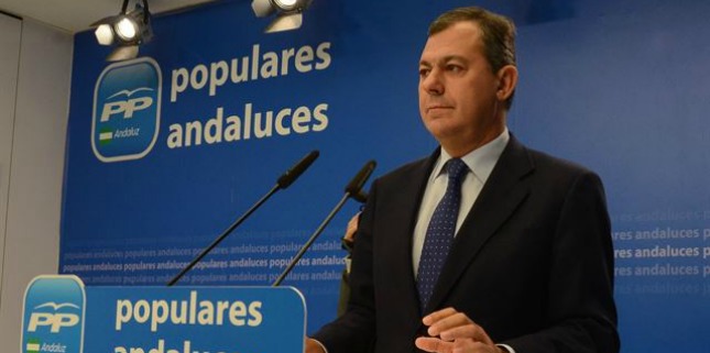 José Luis Sanz, senador y alcalde de la localidad sevillana de Tomares. José Luis Sanz, senador y alcalde de la localidad sevillana de Tomares.