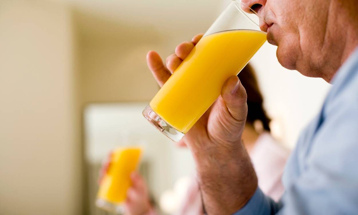 La OCU dicta sentencia sobre las bebidas de frutas: solo el 22% aprueba