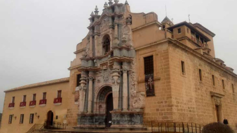 Fachada de la Basílica de la Cruz de Caravaca (Foto; Turismo Región de Murcia)