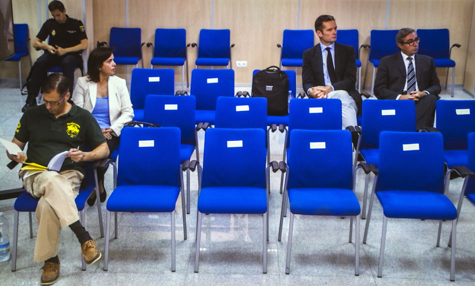 Iñaki Urdangarin y su socio, Diego Torres, en el tribunal del caso Nóos.