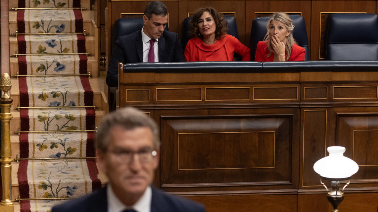 Un PP al alza aventaja al PSOE en cinco puntos en la encuestas. EP.