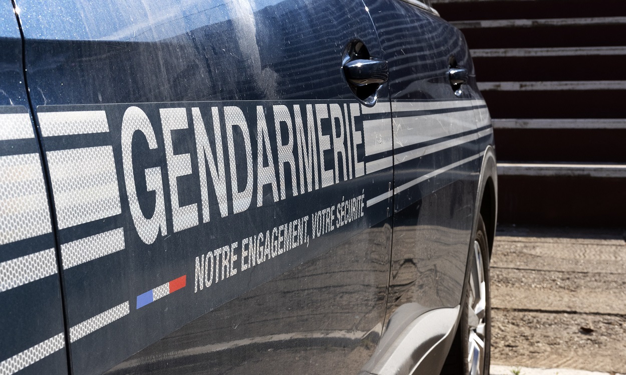 Un fallecido y doce gendarmes heridos durante unos disturbios nocturnos en Martinica (Francia). EP