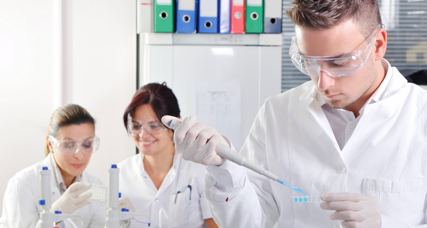El número de mujeres sigue siendo menor en las cotas superiores de la carrera científica El número de mujeres sigue siendo menor en las cotas superiores de la carrera científica