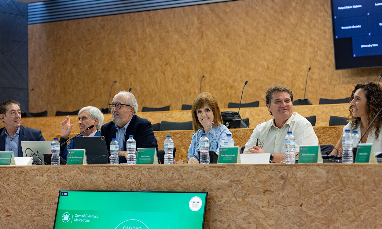El Comité Científico de Mercadona aborda el riesgo de desinformación en seguridad alimentaria e incorpora a Ana Cals