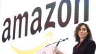 La presidenta de la Comunidad de Madrid, Isabel Díaz Ayuso, interviene durante la visita las instalaciones del Centro Logístico de Amazon, a 1 de abril de 2022, en Alcalá de Henares, Madrid (Españ