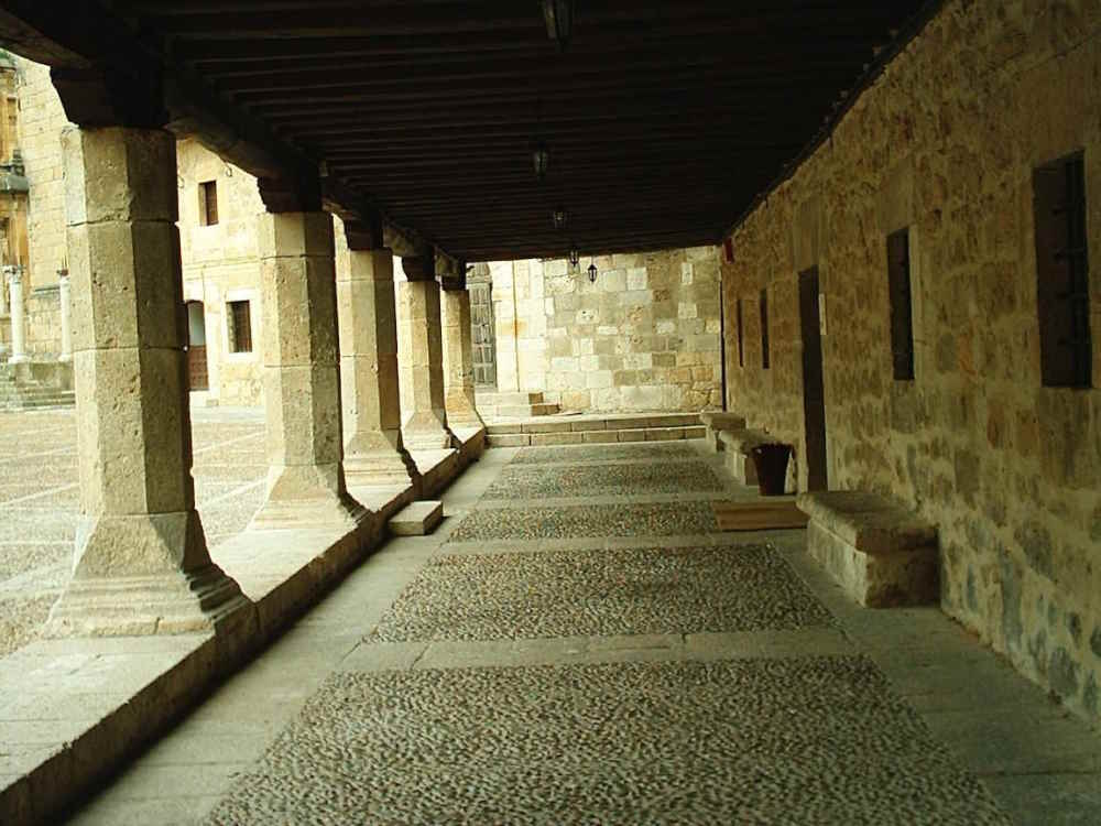Arcos de la plaza Mayor de Peñaranda de Duero, en Burgos (Foto Ayuntamiento de Peñaranda de Duero)