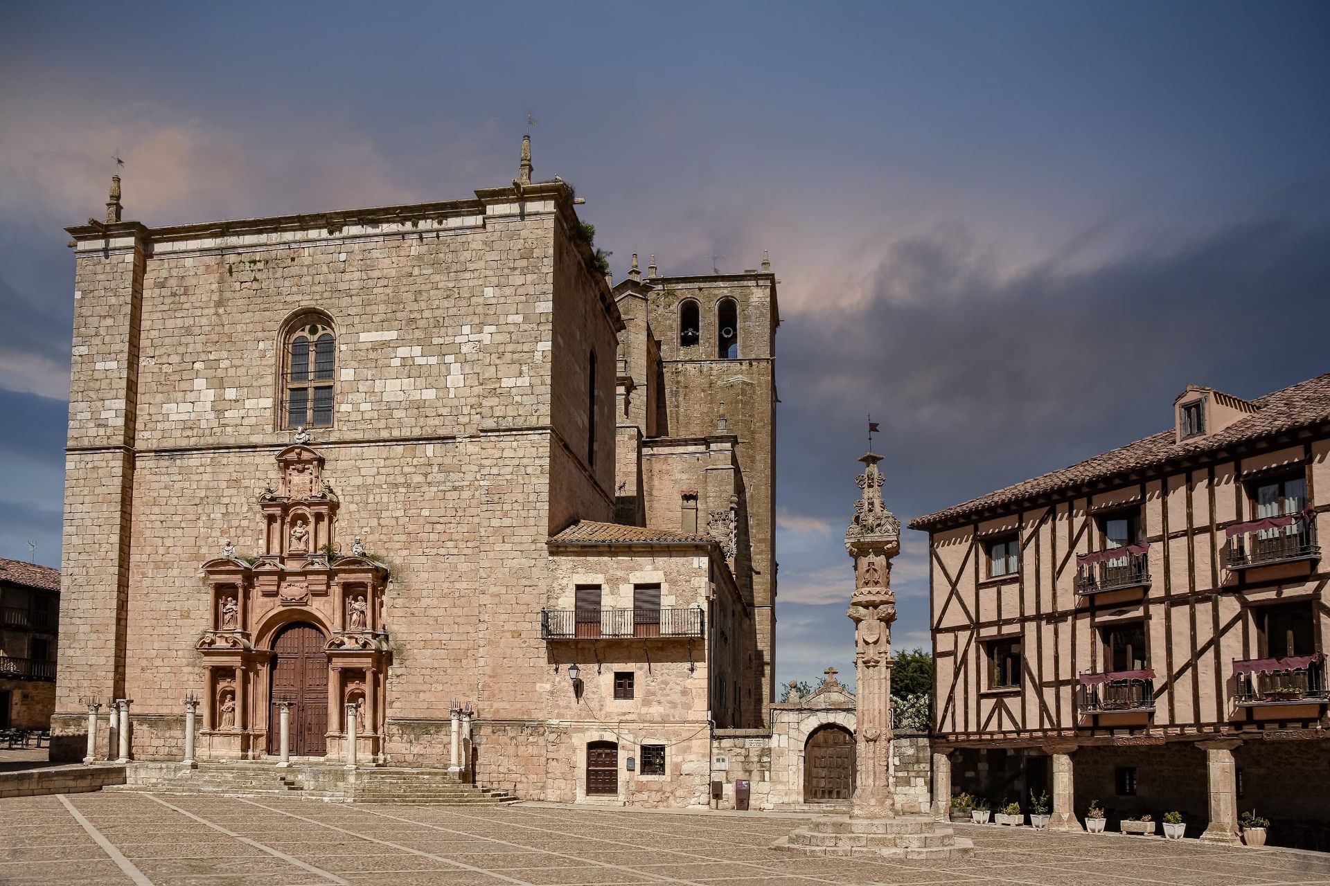 Antigua colegiata de Santa Ana (Foto Ayuntamiento de Peñaranda de Duero)