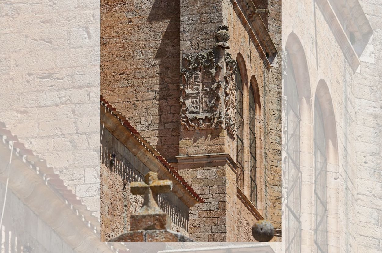 Peñaranda de Duero conserva numerosos blasones y escudos en las fachadas, símbolo de su vínculo con la nobleza (Foto Ayuntamiento de Peñaranda de Duero) (2)