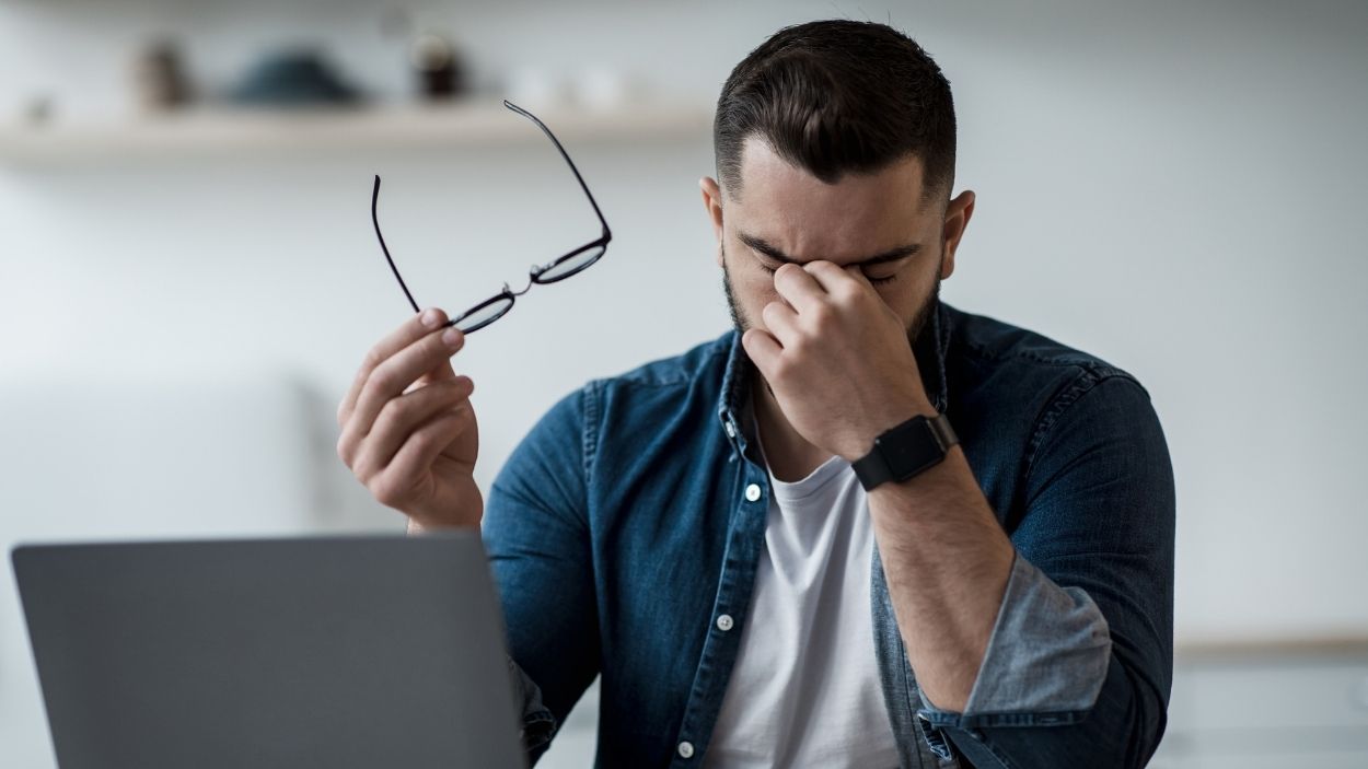 ¿Cómo afectan las pantallas a nuestra salud ocular