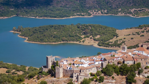 Imagen panorámica de Castellar de la Frontera (Foto Ayuntamiento de Castellar de la Frontera)