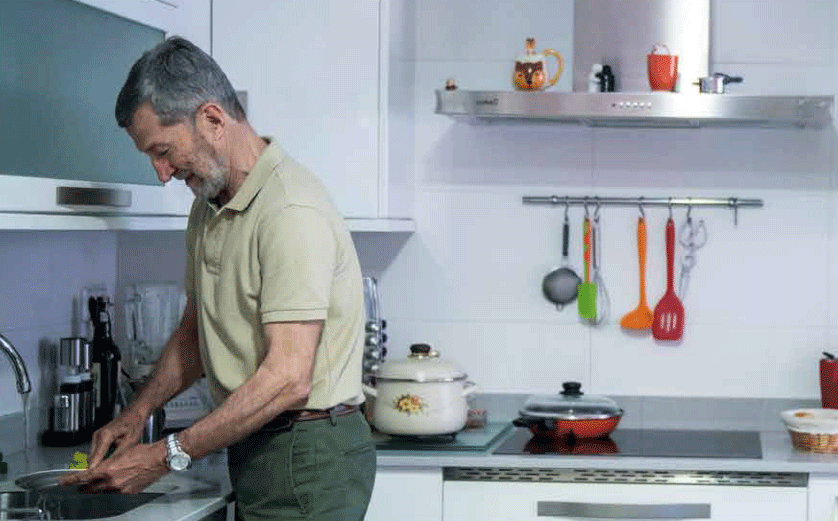 José Julio Rodríguez, en el 'catálogo Ikea' de Podemos José Julio Rodríguez, en el 'catálogo Ikea' de Podemos