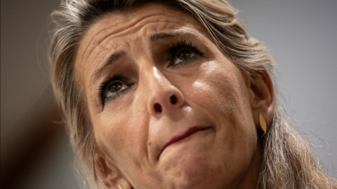 La vicepresidenta segunda y ministra de Trabajo y Economía Social y líder de Sumar, Yolanda Díaz, comparece tras la reunión del grupo Parlamentario Plurinacional Sumar en el Congreso de los Diputa