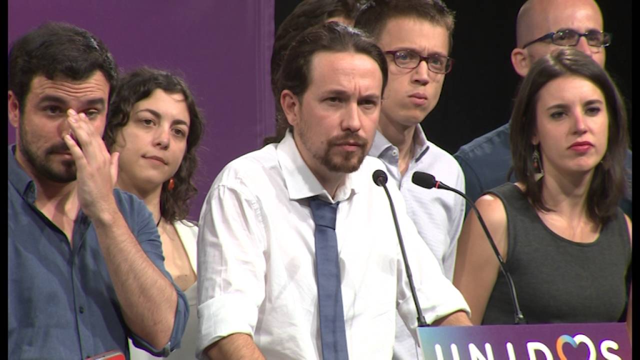 Los dirigentes de Unidos Podemos comparecen en la noche electoral para valorar los resultados.