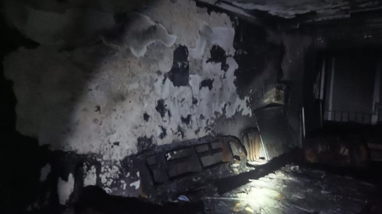 Un matrimonio de octogenarios muere en el incendio de una vivienda en Utrera. EP
