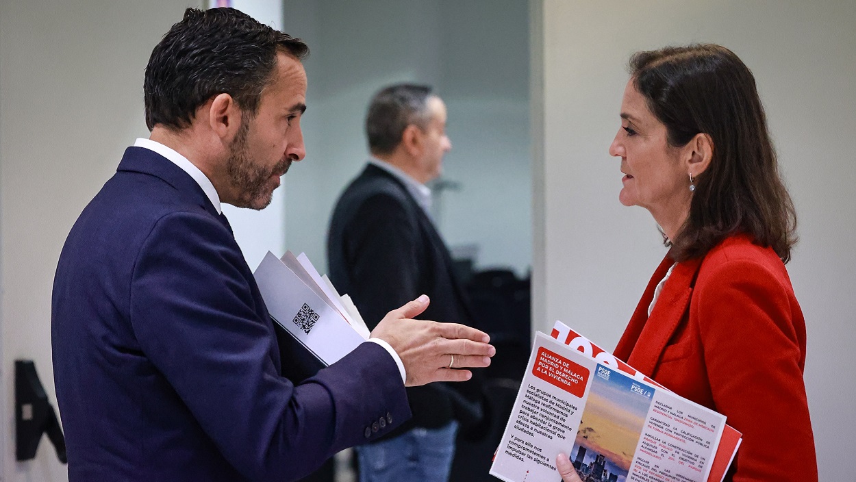 El portavoz del PSOE en el Ayuntamiento de Málaga, Daniel Pérez, y la portavoz socialista en el Ayuntamiento de Madrid, Reyes Maroto. PSOE.
