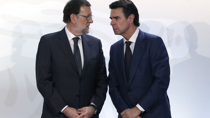 Mariano Rajoy y José Manuel Soria en una imagen de archivo.