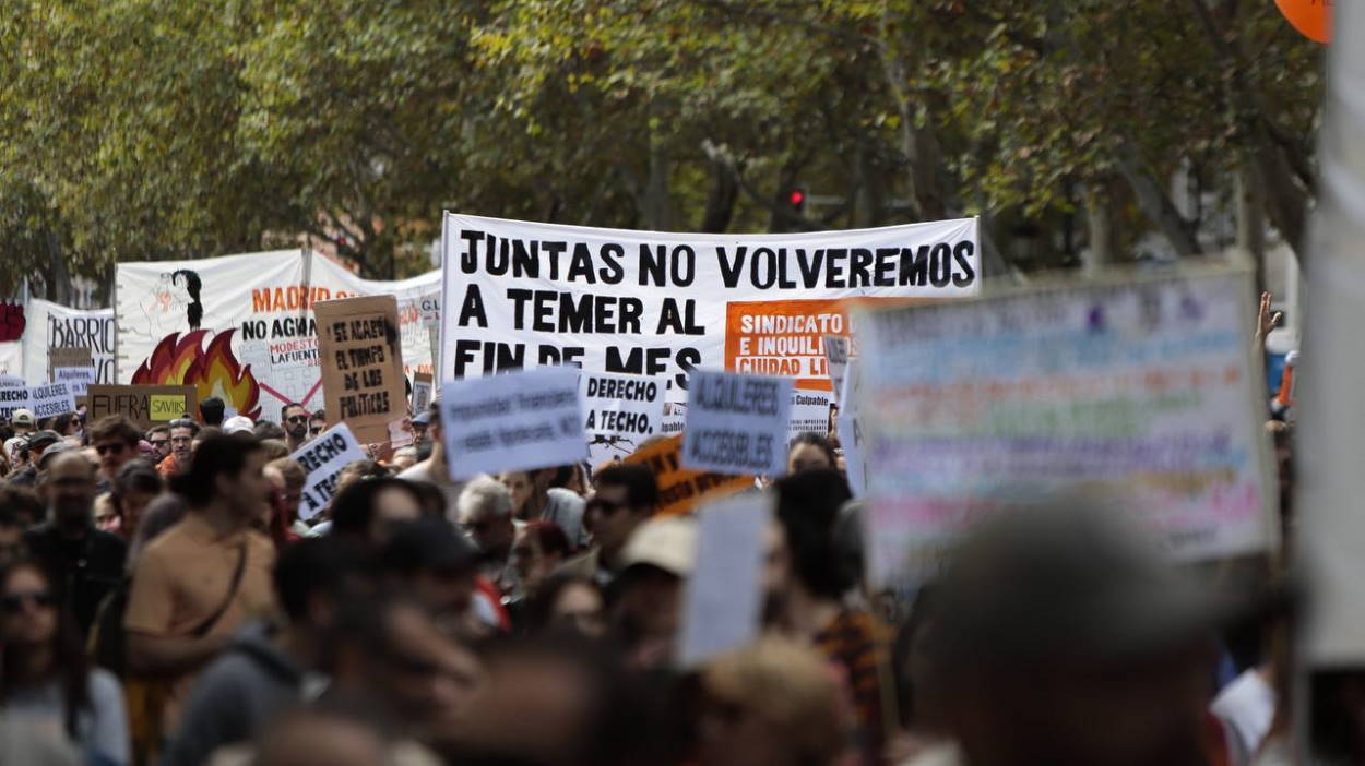 El Sindicato de Inquilinos denuncia a un fondo buitre por abuso en los alquileres. EP.