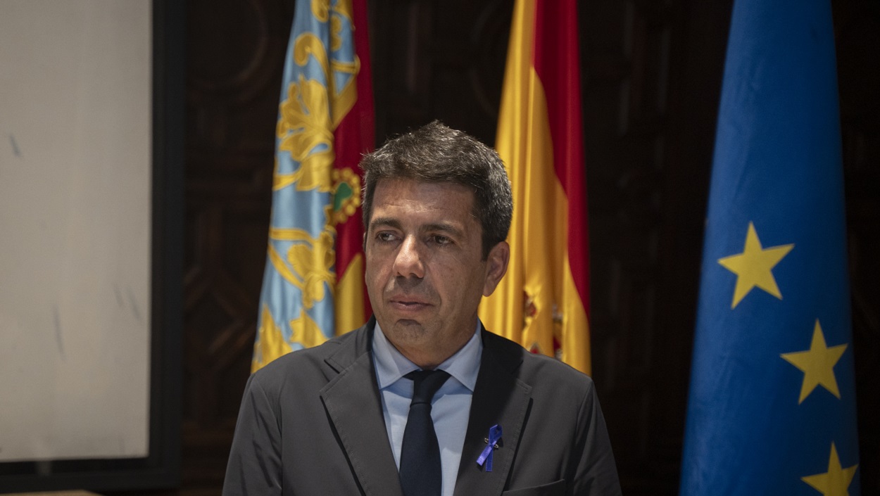 Mazón adjudica contratos a empresas condenadas por corrupción. EP