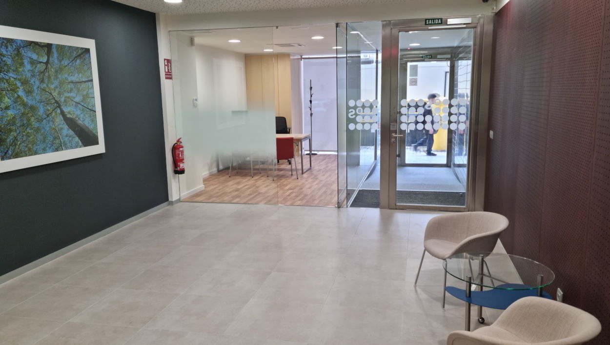 Uno de los centros de proximidad instalados por Banco Sabadell en la Comunidad Valenciana