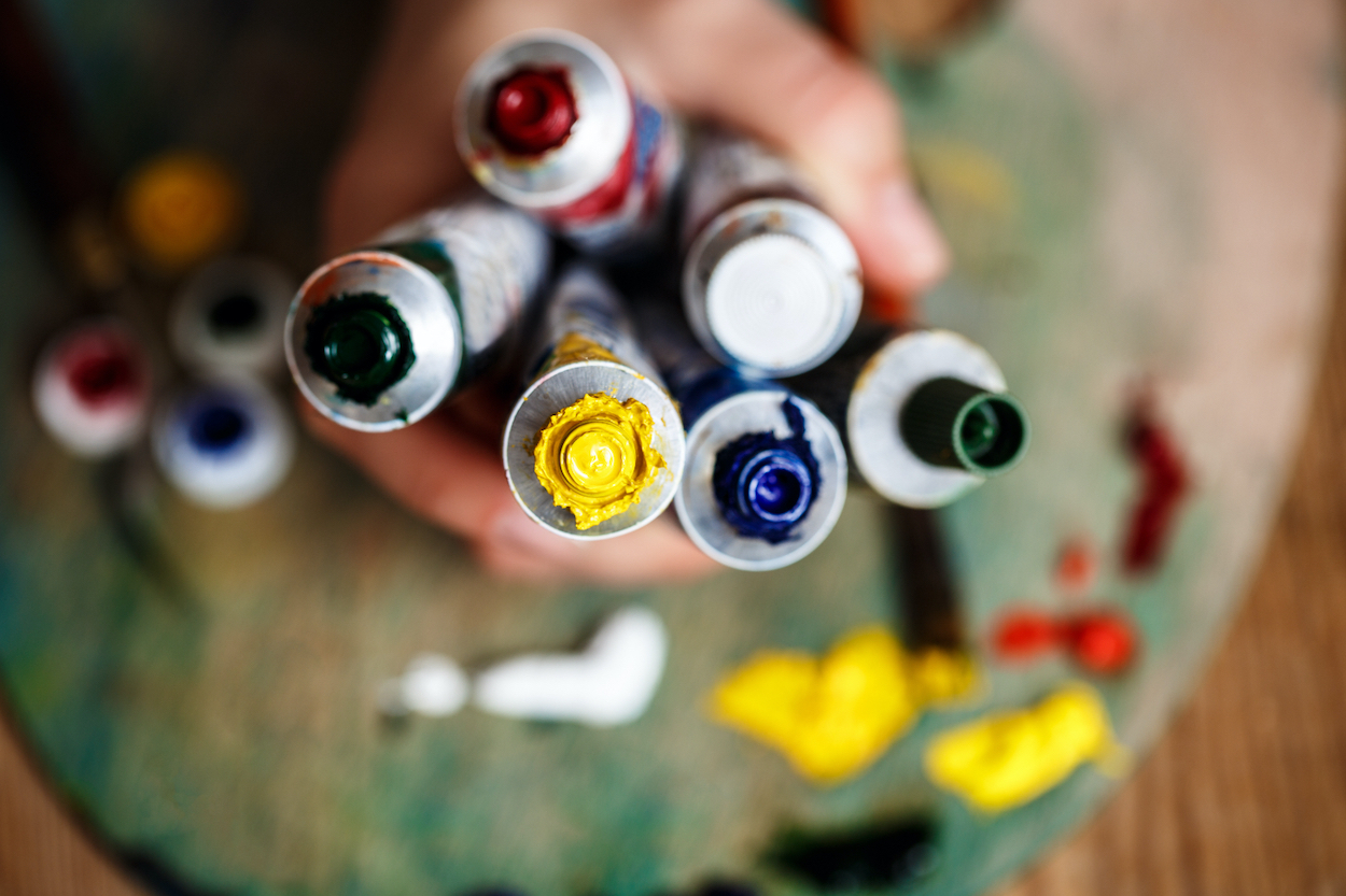 Pinturas acrílicas / FREEPIK
