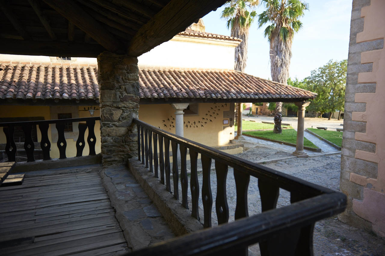 La localidad destaca también por la arquitectura tradicional de sus casas_Diputación provincial de Cáceres