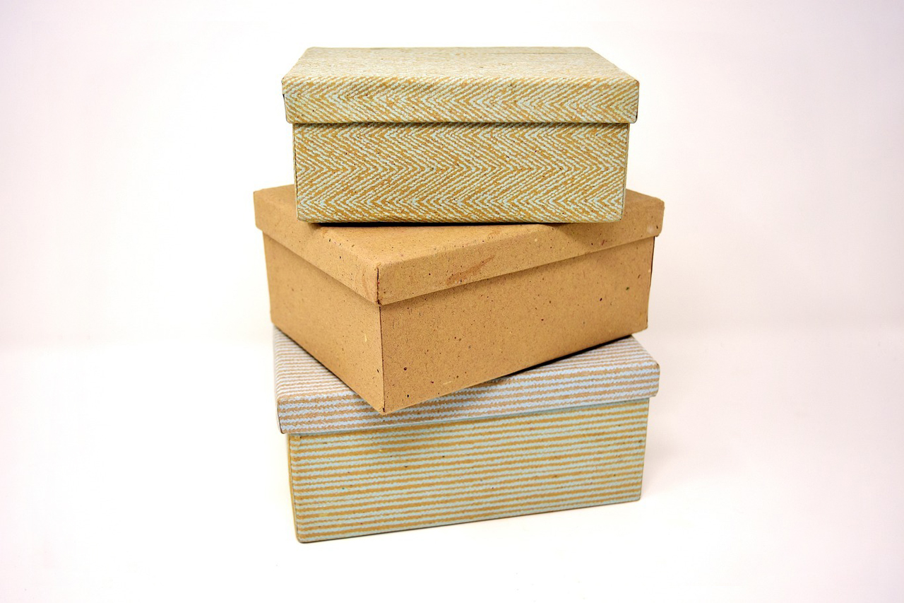 Tres cajas de cartón