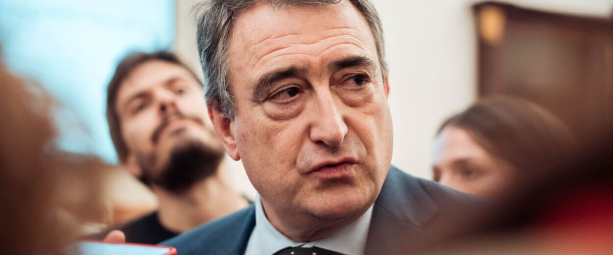 Aitor Esteban carga contra Ayuso tras las acusaciones vertidas a Pradales: "Es mala fe"