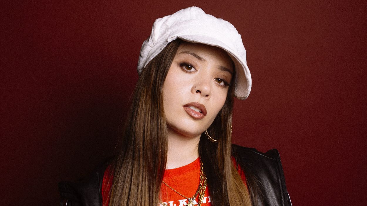 El Director de Comunicación y Marca de Repsol, Marcos Fraga, el CEO de Warner Music Group, Guillermo González, y el artista Dani Fernández, durante la presentación de un acuerdo alcanzado entre Re (1)