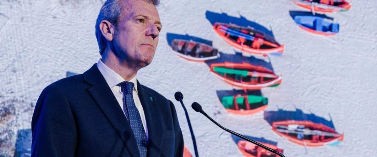 La Xunta utiliza sus competencias sobre el litoral para llenar las playas de chiringuitos