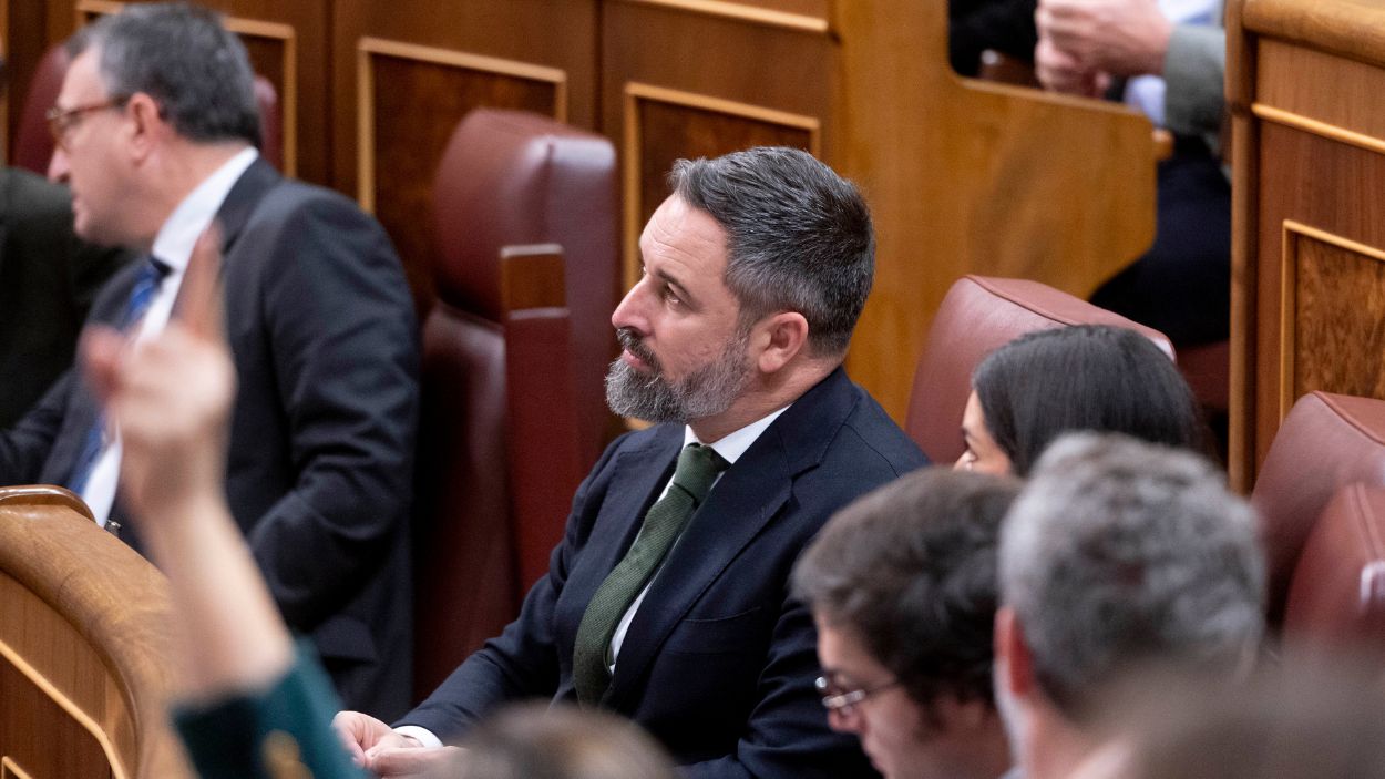 El presidente de Vox, Santiago Abascal, en su escaño en el Congreso de los Diputados. EP.