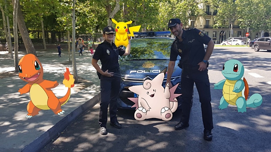 Imagen publicada en Twitter por la Policía Nacional para difundir sus consejos sobre Pokémon GO. 