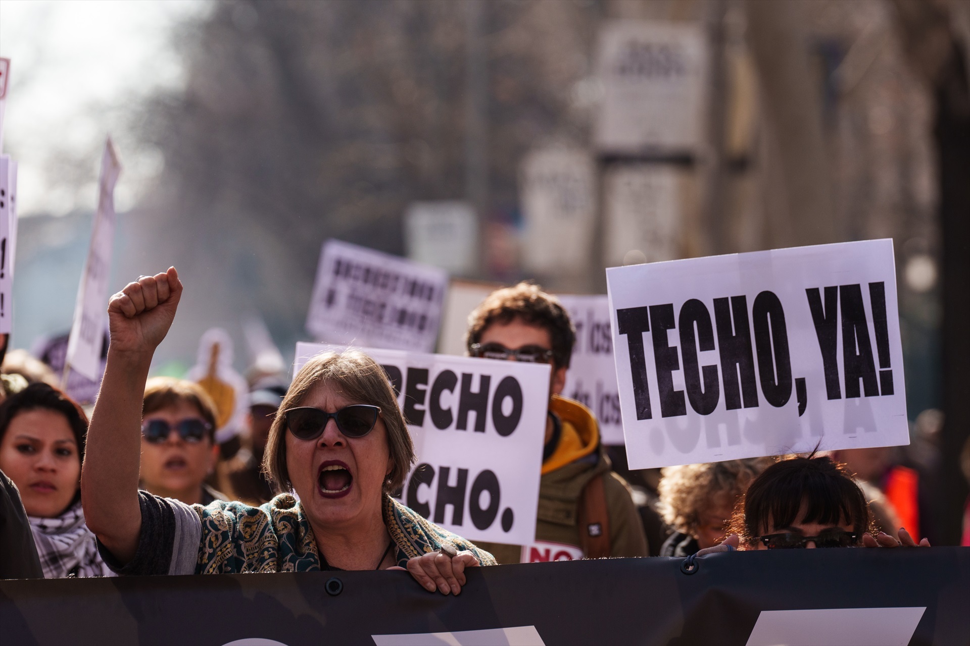 Varias personas durante una manifestación por una vivienda digna, a 9 de febrero de 2025, en Madrid (España), Europa Press.