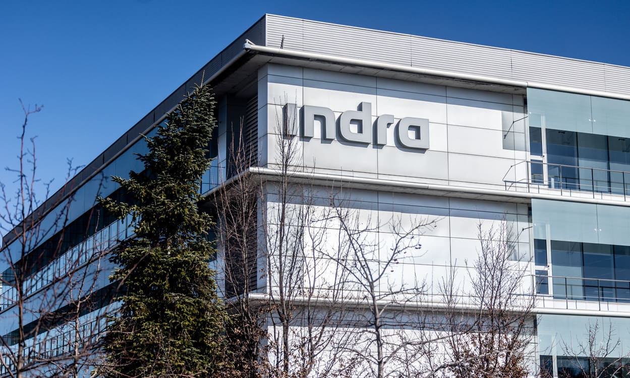 Fachada de la sede de Indra en Madrid. EP
