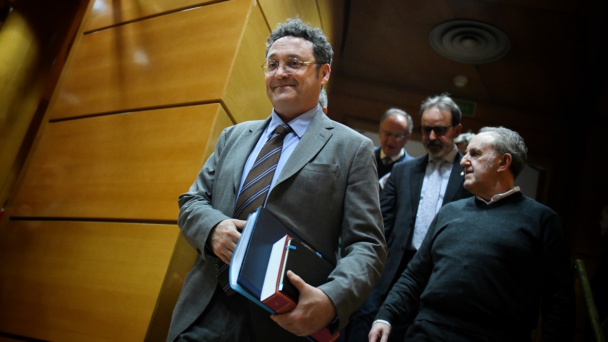 El Fiscal General del Estado, Álvaro García Ortiz, a su llegada a la comparecencia en la Comisión de Justicia, en el Senado. EP.