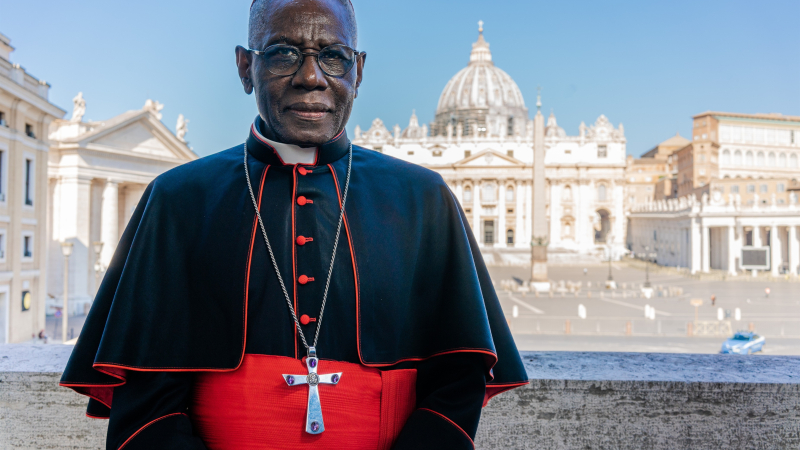 Cardenal Robert Sarah (Guinea, 79 años) Cardenal Robert Sarah (Guinea, 79 años)