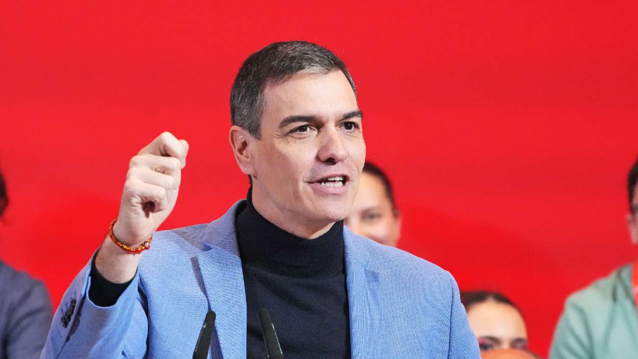 Sánchez sube las becas. EP
