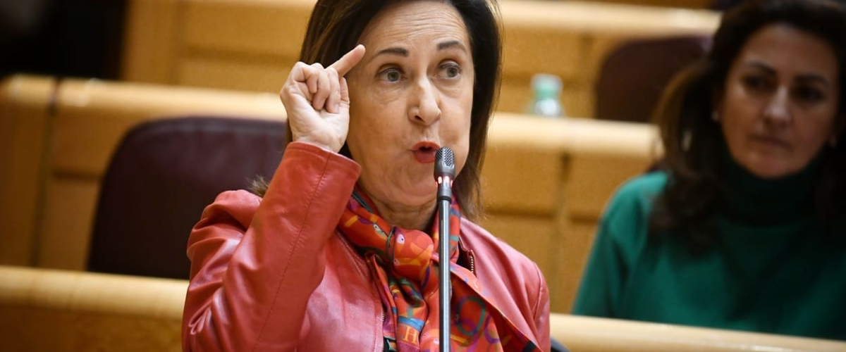 Robles destapa cómo el PP hace perder el tiempo al Ejército: reclamaron cocinas para 200 personas que solo utilizan 20 y dos turistas