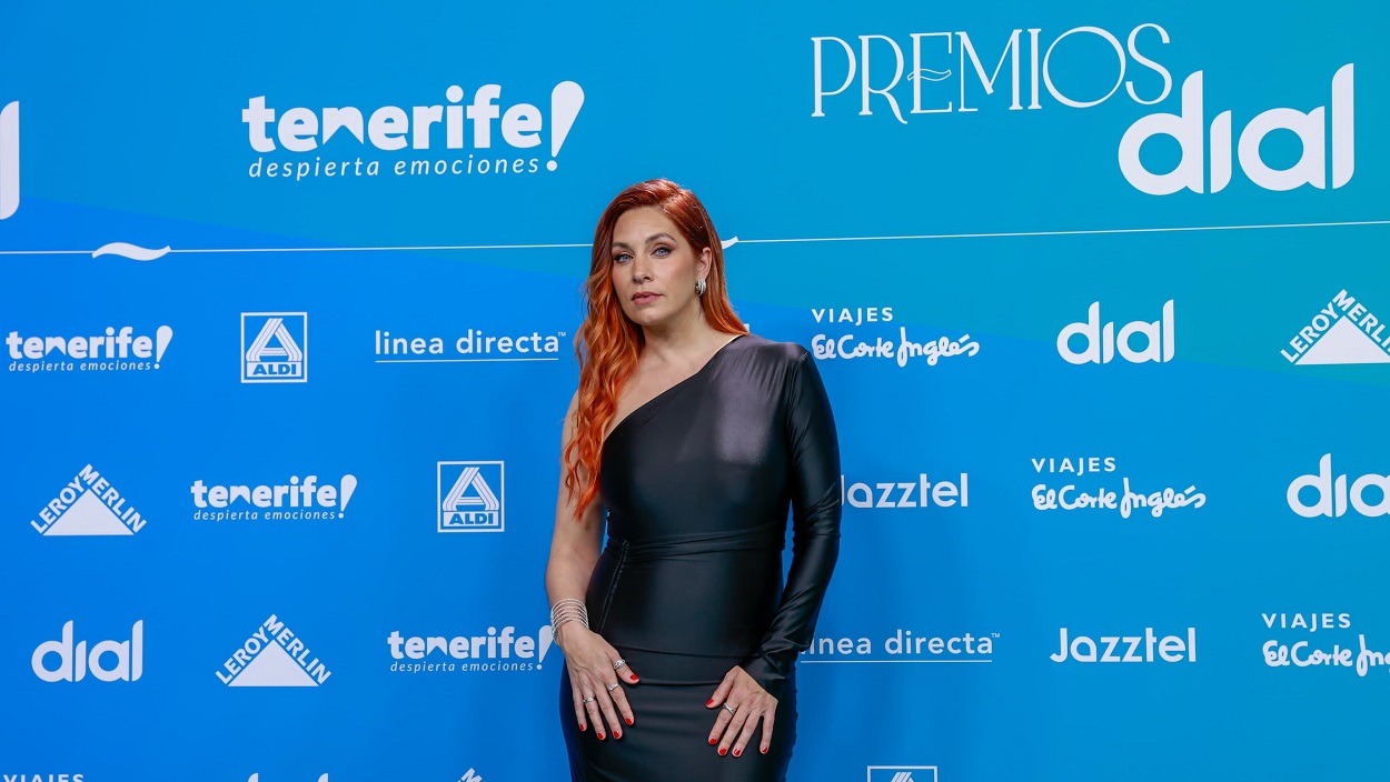 La cantante Leire Martínez durante el photocall de los premios Cadena Dial 2025 E.P