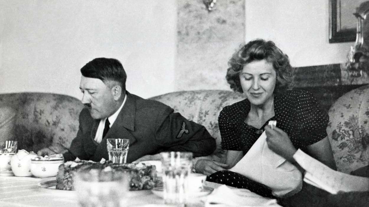 El Führer y su médico o la historia oculta tras los fármacos de Hitler | Canva