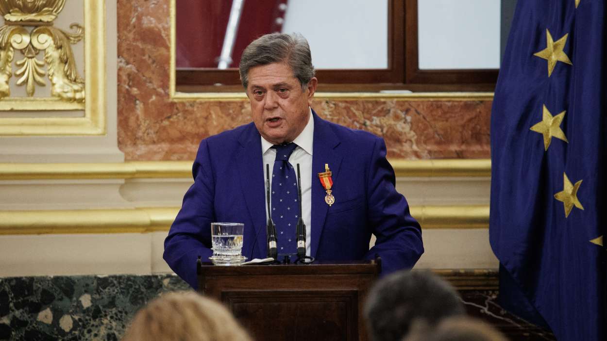 Federico Trillo-Figueroa durante la entrega de la ‘Medalla del Congreso de los Diputados’. EP
