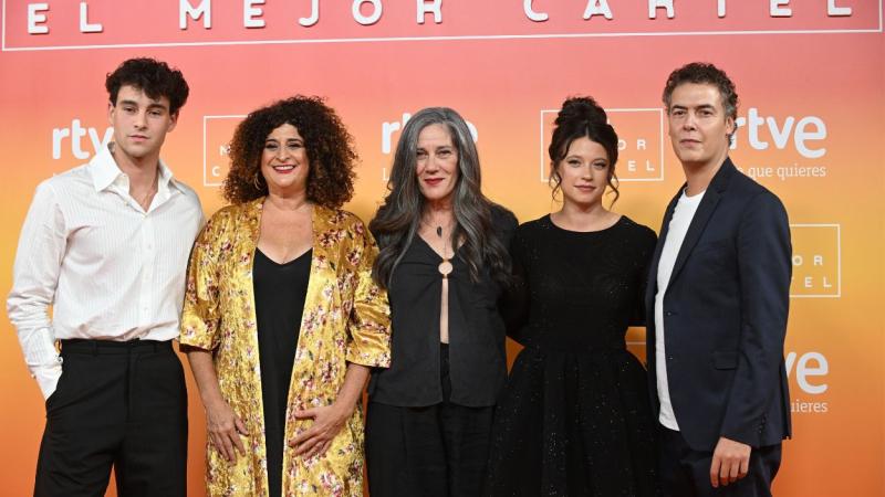 Los protagonistas de la serie 'La promesa' durante la presentación de la nueva programación de RTVE. EP.