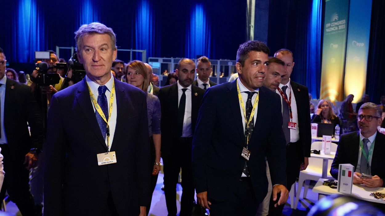 Alberto Núñez Feijóo y Carlos Mazón al término del Congreso del PP Europeo en Valencia. EP.