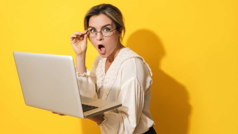 ¿Tu madre es una 'techie'? Estos 5 regalos la van a flipar