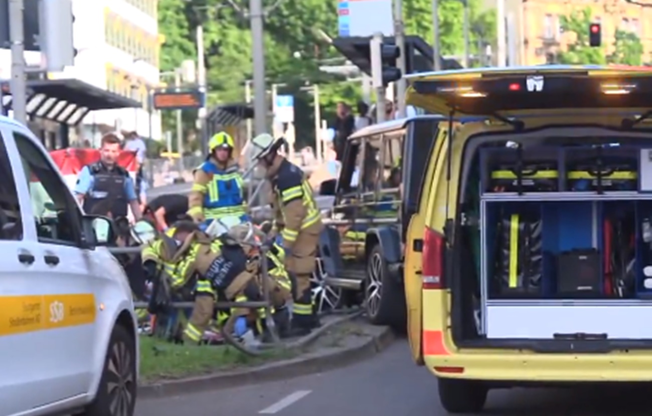 Un atropello múltiple en Stuttgart deja varios heridos graves. (Foto: Twitter)