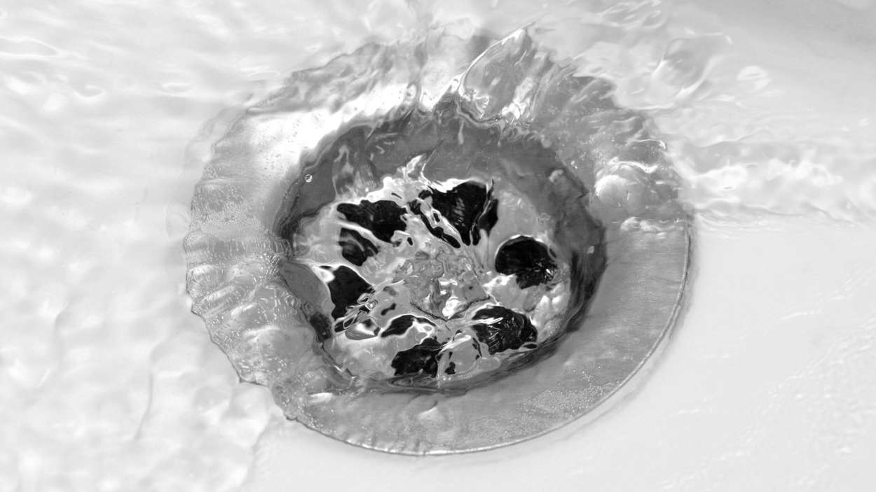 Pocas personas lo saben el sencillo truco totalmente natural para desatascar tu lavabo