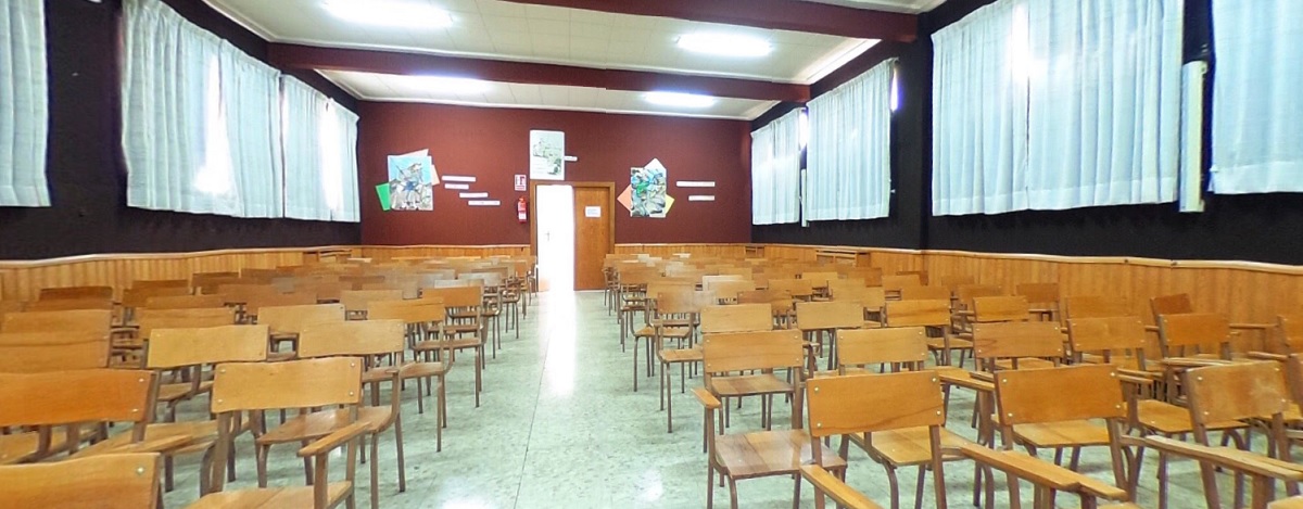 Interior de una clase de un centro escolar de Francia