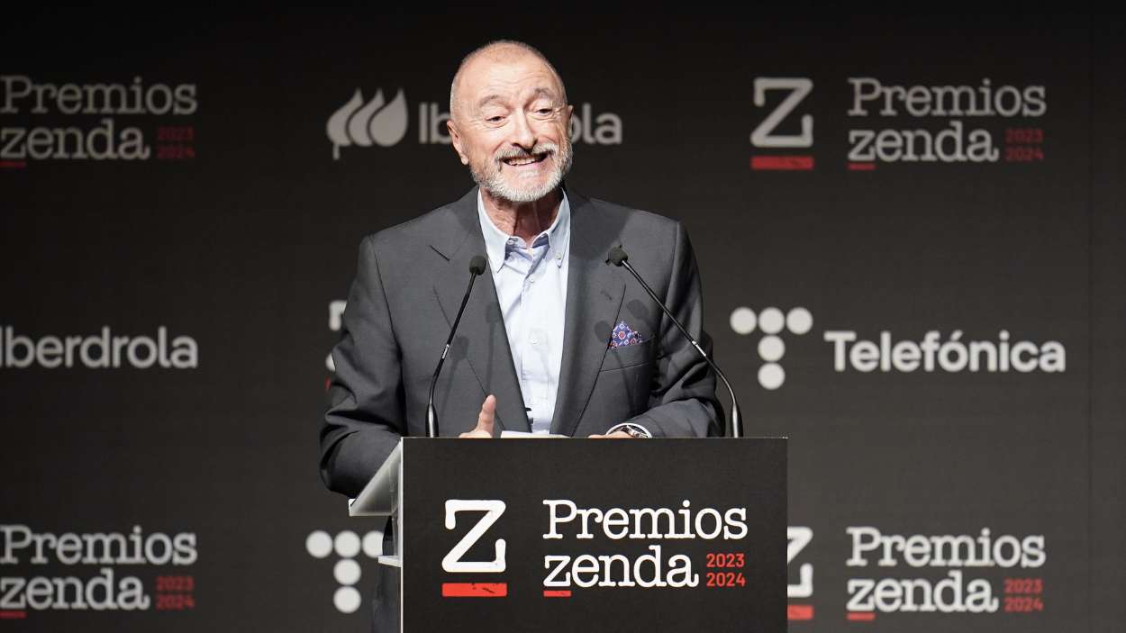 Pérez Reverte no se calla y lanza un dardo a las editoriales | EP
