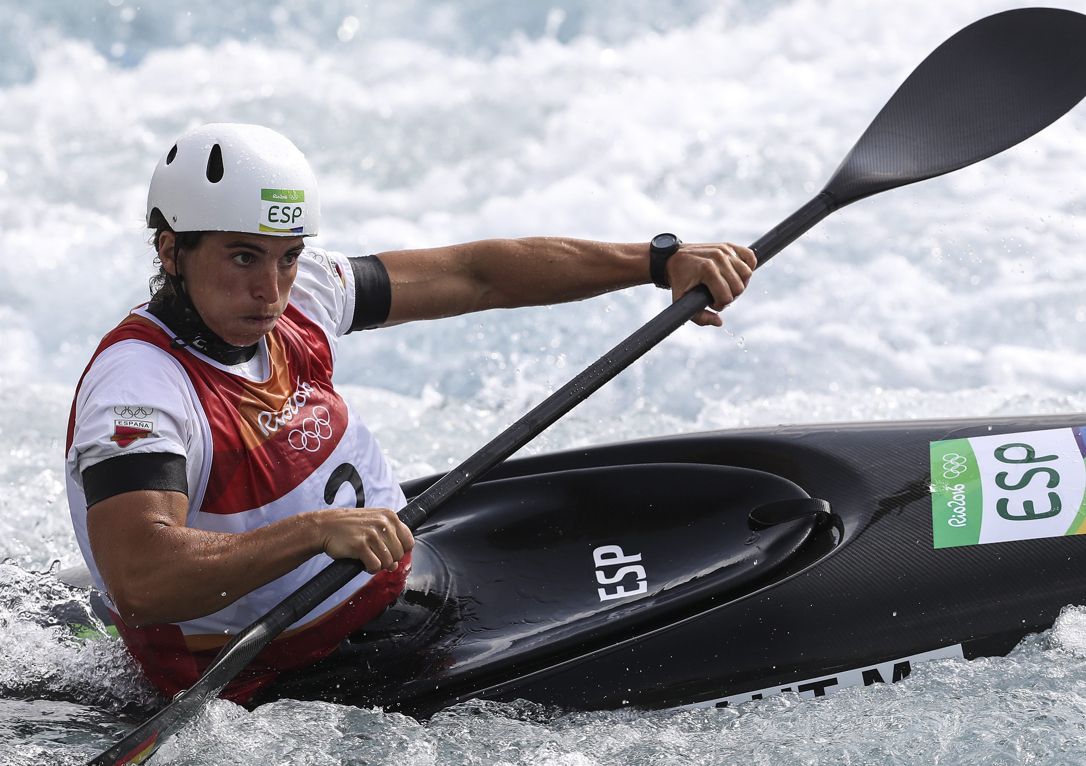 La española Maialen Chourraut durante la competencia de Kayak (K1) femenino  durante los Juegos Olímpicos Río 2016.