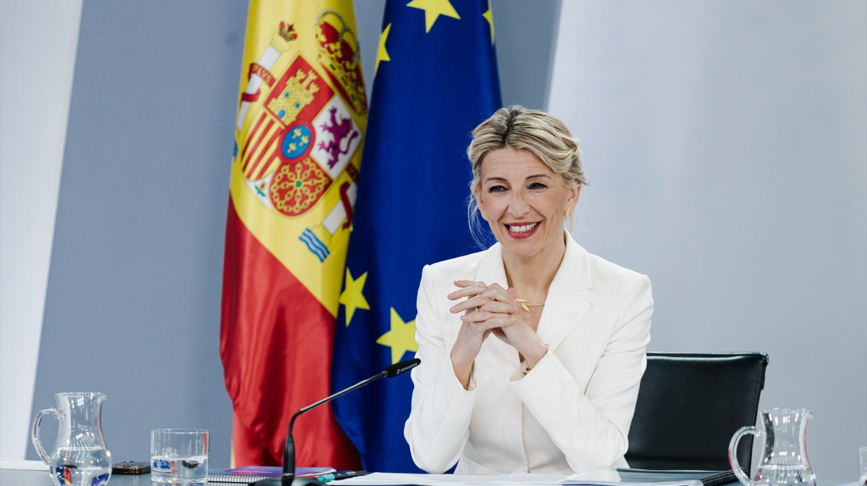 El Gobierno aprueba la reducción de jornada y buscará la mayoría en el Congreso para implementarla. EP.
